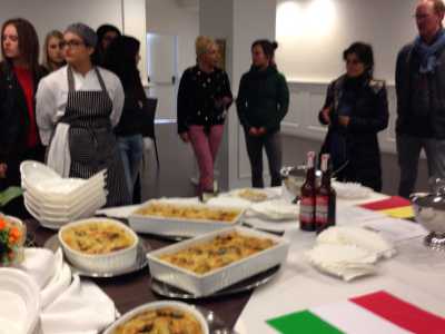 Il cooking show organizzato durante lo scambio culturale del concorso Together in Expo 2015